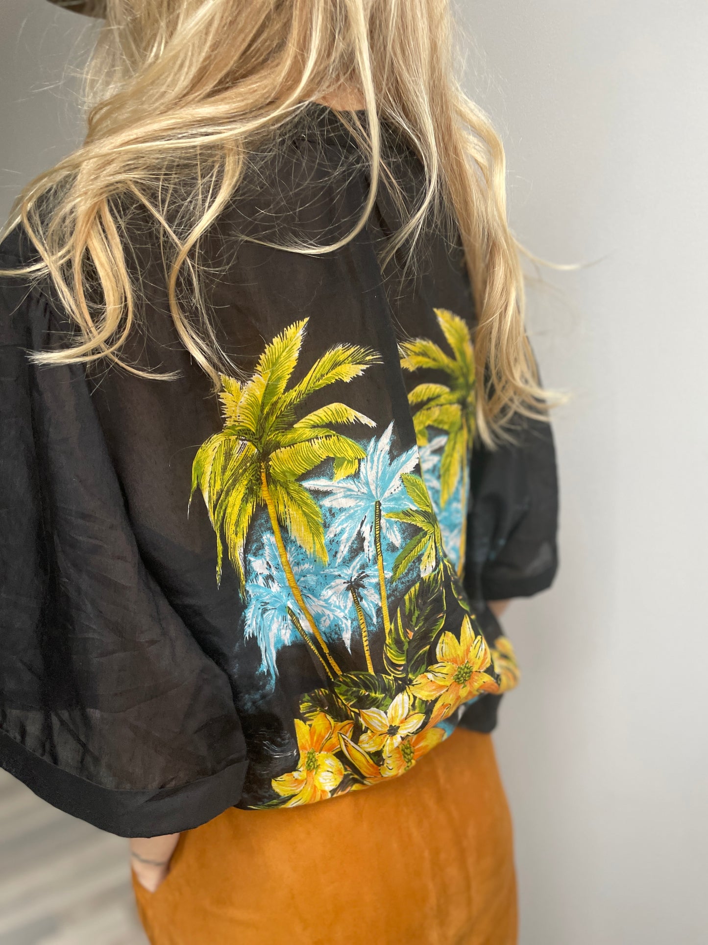 1990s Sheer Tropical Print Button Up Small/Medium