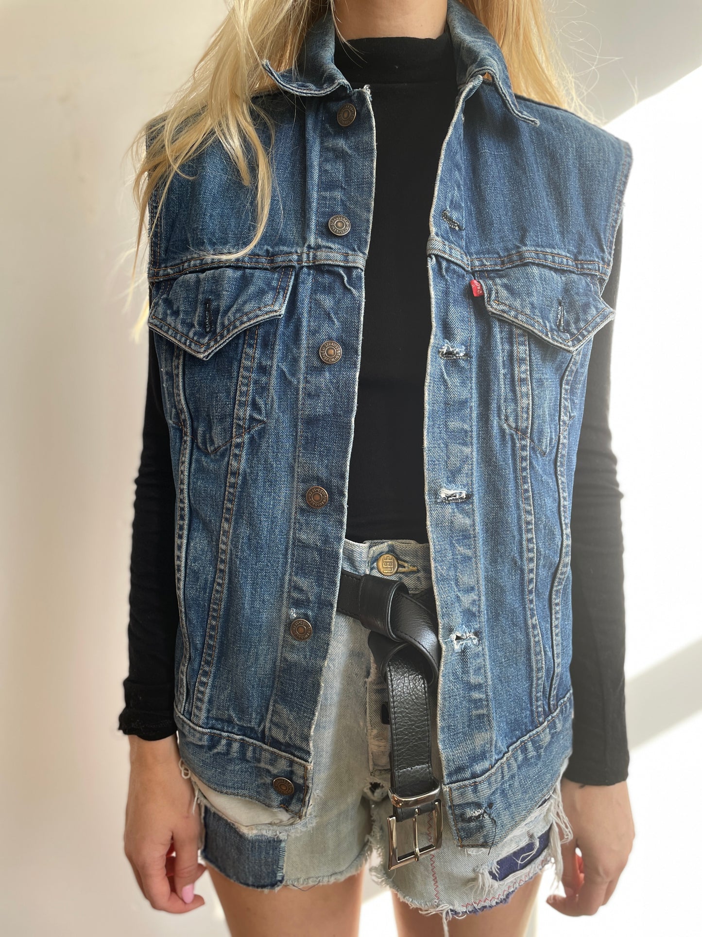 1970s Levis Faded Blue Denim Vest Medium
